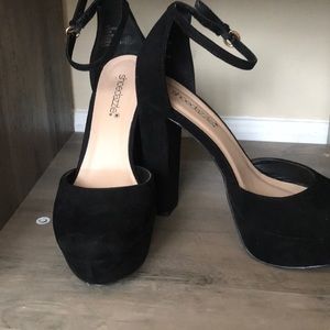 Black chunky heels